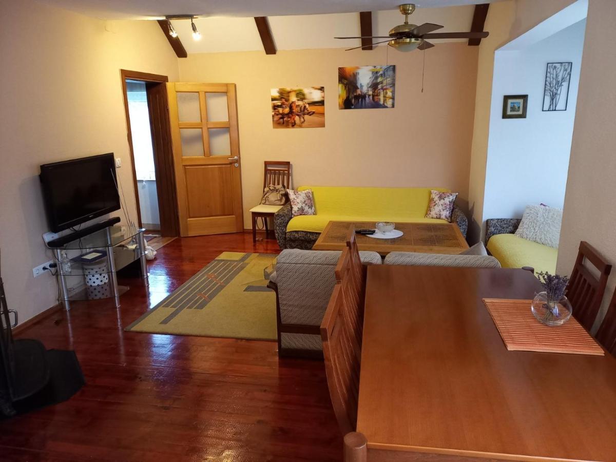 Vacation Home "Cehic" Кулен Вакуф Екстер'єр фото